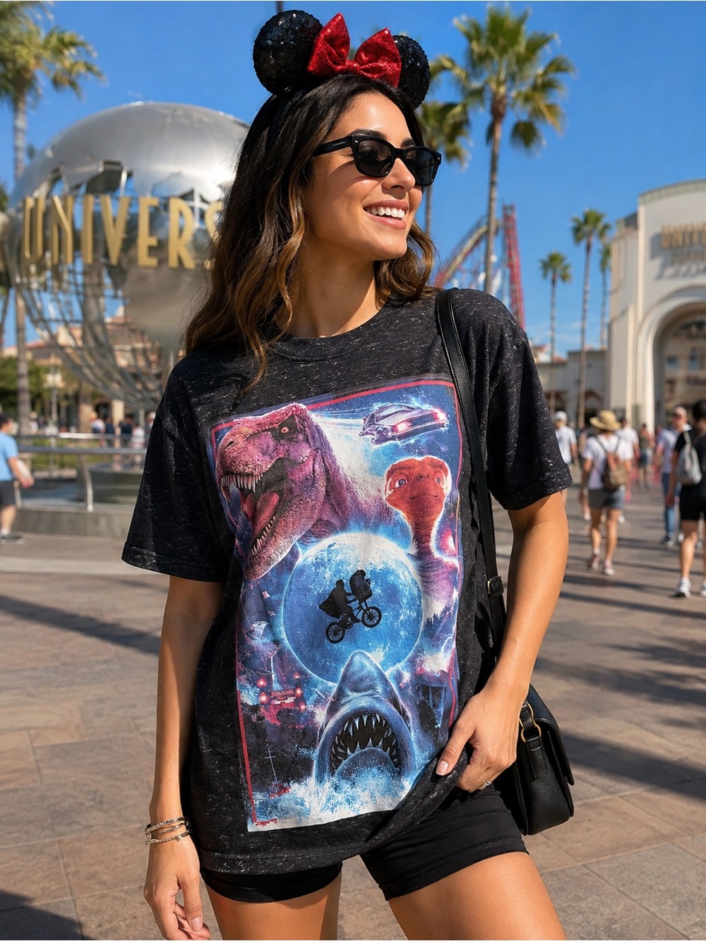 NWT Universal Studios Large E.T. Jaws Jurassic Park Back to Future Graphic Tee
